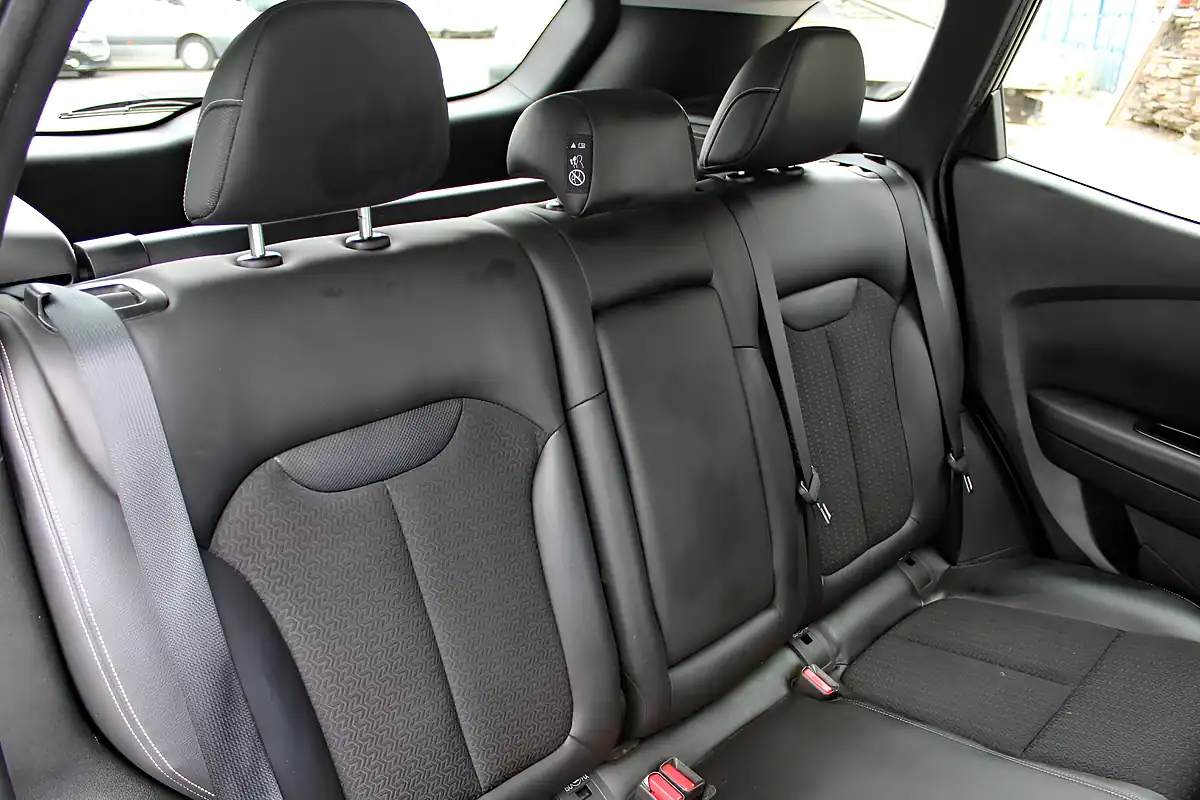 Used 2017 Renault Kadjar Dynamique S Nav Black - Interior and Exterior details 12