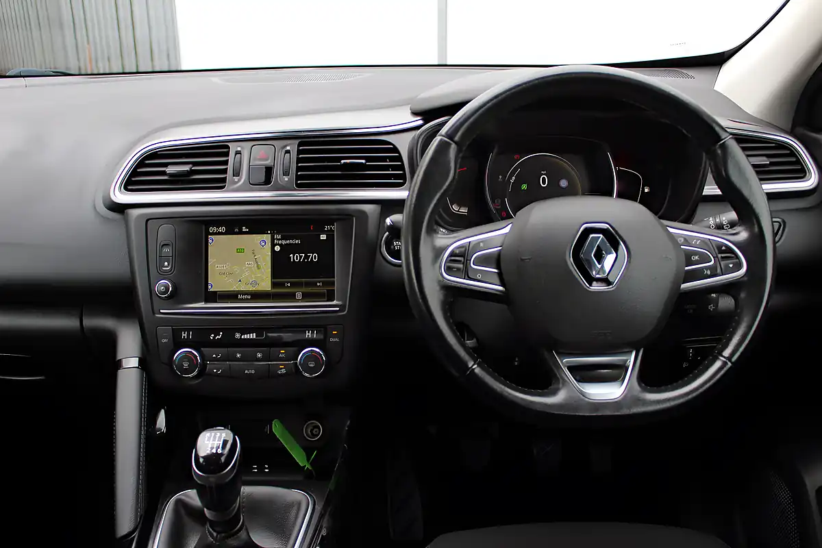 Used 2017 Renault Kadjar Dynamique S Nav Black - Interior and Exterior details 14