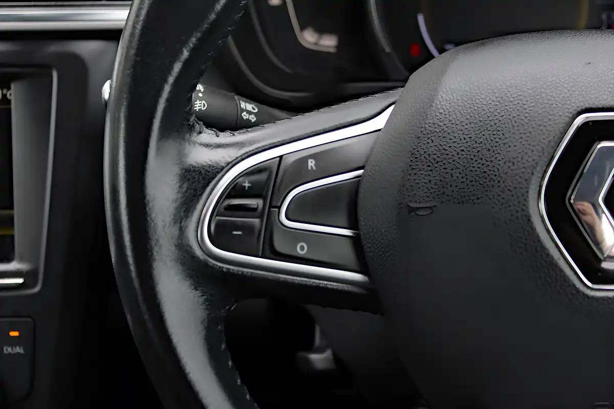 Used 2017 Renault Kadjar Dynamique S Nav Black - Interior and Exterior details 19