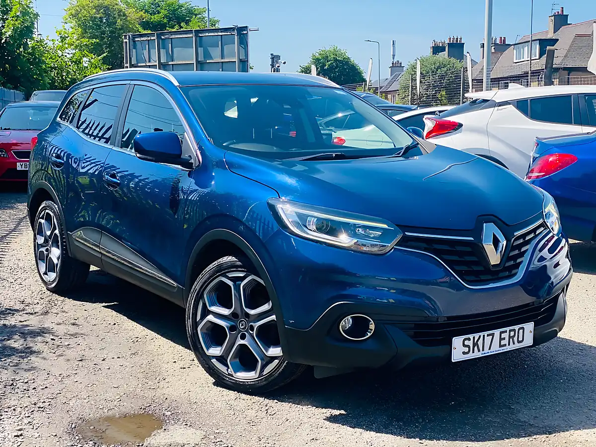 Used 2017 Renault Kadjar Dynamique S Nav Blue - Front View