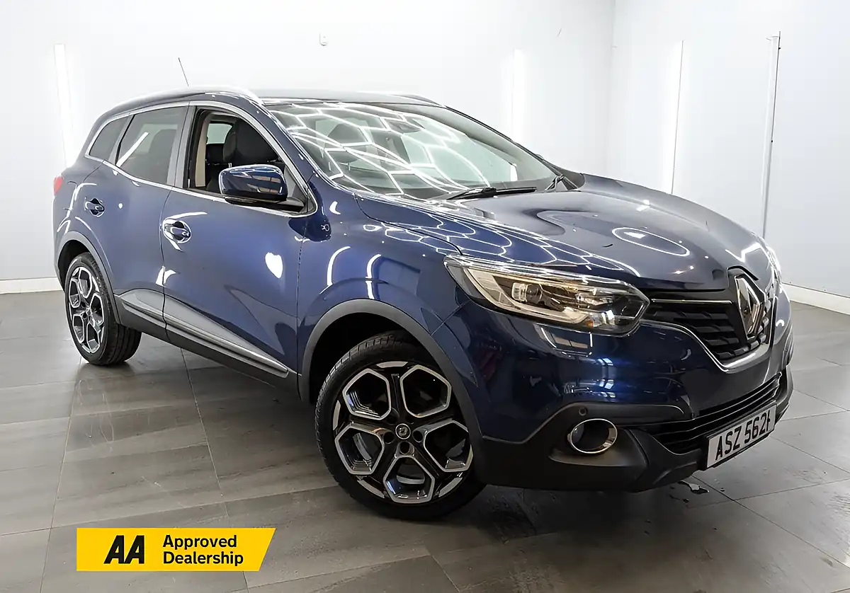 Used 2017 Renault Kadjar Dynamique S Nav Blue - Front View