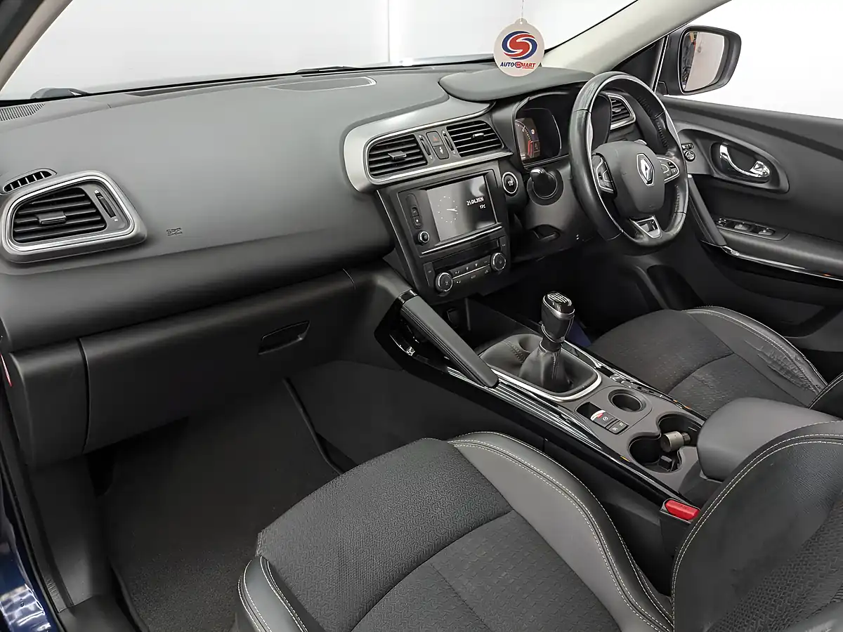 Used 2017 Renault Kadjar Dynamique S Nav Blue - Interior and Exterior details 15