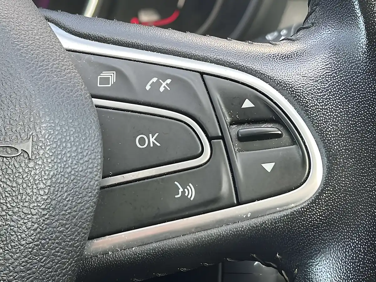 Used 2017 Renault Kadjar Dynamique S Nav Diamond Black - Interior and Exterior details 20