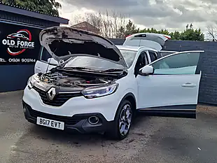 Used 2017 Renault Kadjar Dynamique S Nav Edc White - Interior and Exterior details 10