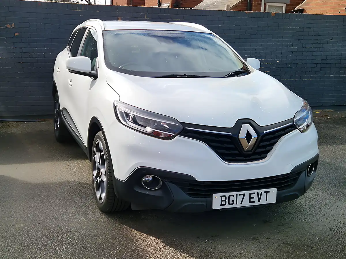 Used 2017 Renault Kadjar Dynamique S Nav Edc White - Interior and Exterior details 3