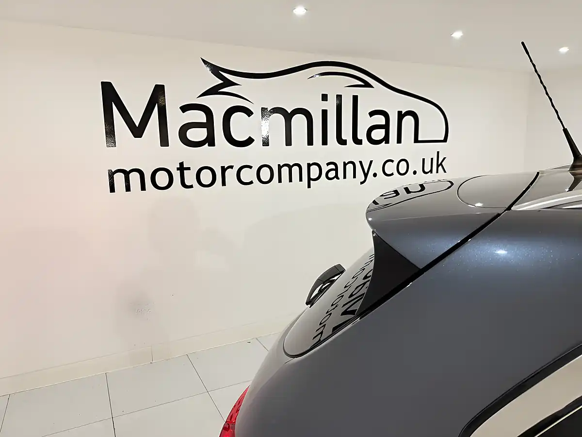 Used 2017 Renault Kadjar Dynamique S Nav Grey - Interior and Exterior details 12