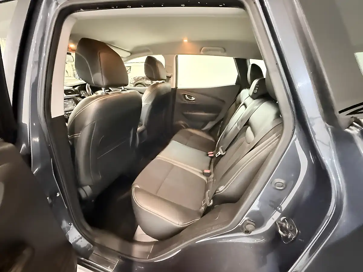 Used 2017 Renault Kadjar Dynamique S Nav Grey - Interior and Exterior details 19