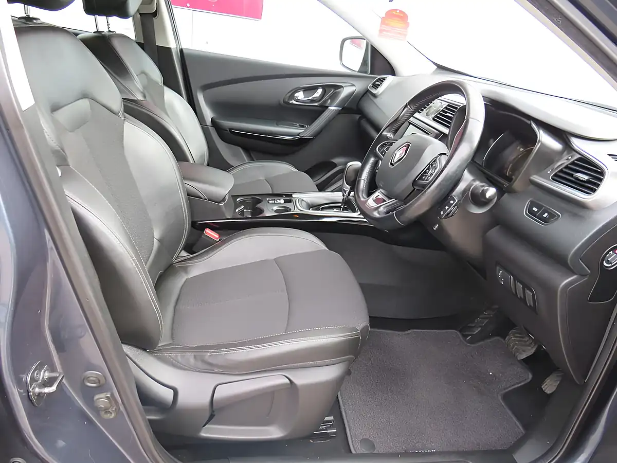 Used 2017 Renault Kadjar Dynamique S Nav Grey - Interior and Exterior details 7