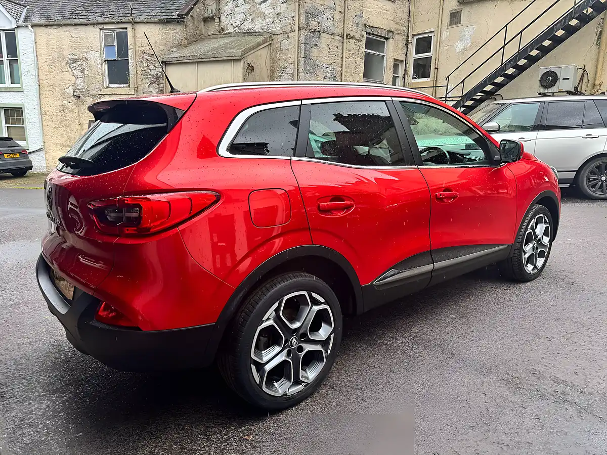 Used 2017 Renault Kadjar Dynamique S Nav Red - Interior and Exterior details 4