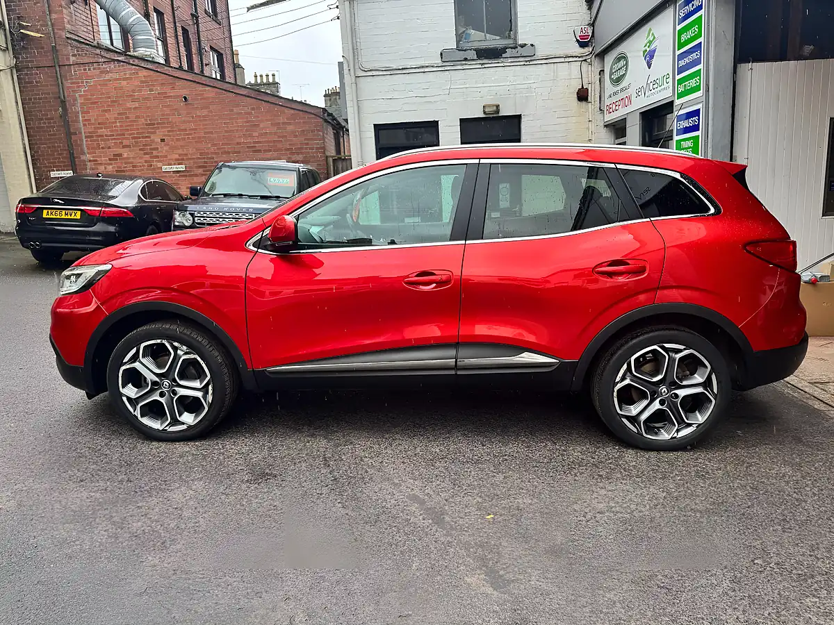 Used 2017 Renault Kadjar Dynamique S Nav Red - Interior and Exterior details 7