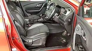 Used 2017 Renault Kadjar Dynamique S Nav Red - Interior and Exterior details 11