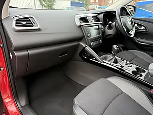 Used 2017 Renault Kadjar Dynamique S Nav Red - Interior and Exterior details 10