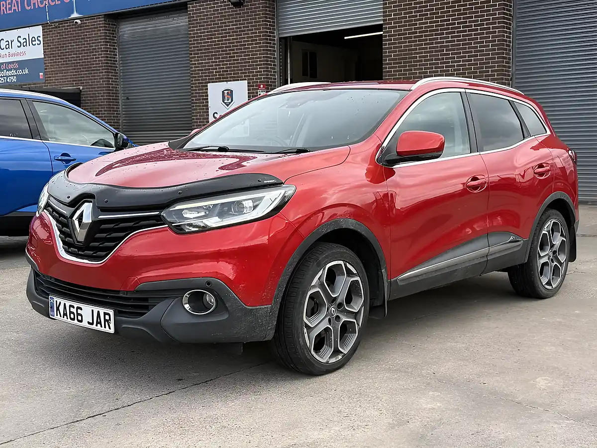 Used 2017 Renault Kadjar Dynamique S Nav Red - Interior and Exterior details 3