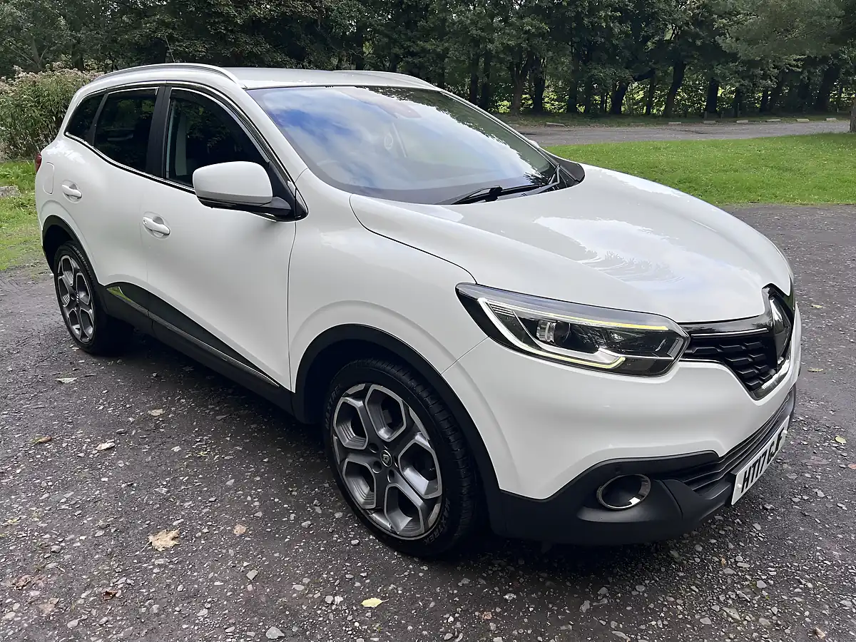 Used 2017 Renault Kadjar Dynamique S Nav White - Interior and Exterior details 8