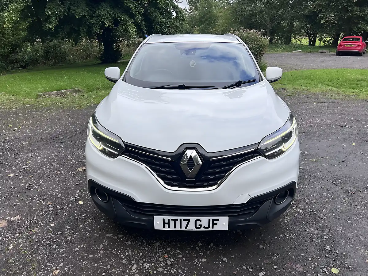 Used 2017 Renault Kadjar Dynamique S Nav White - Interior and Exterior details 9