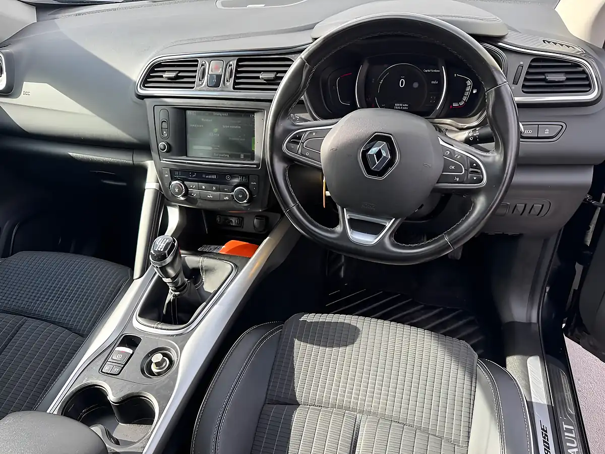 Used 2017 Renault Kadjar Signature Edition Black - Interior and Exterior details 2