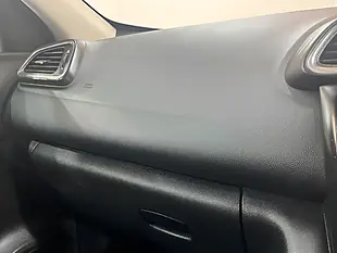Used 2017 Renault Kadjar Signature Nav Black - Interior and Exterior details 17
