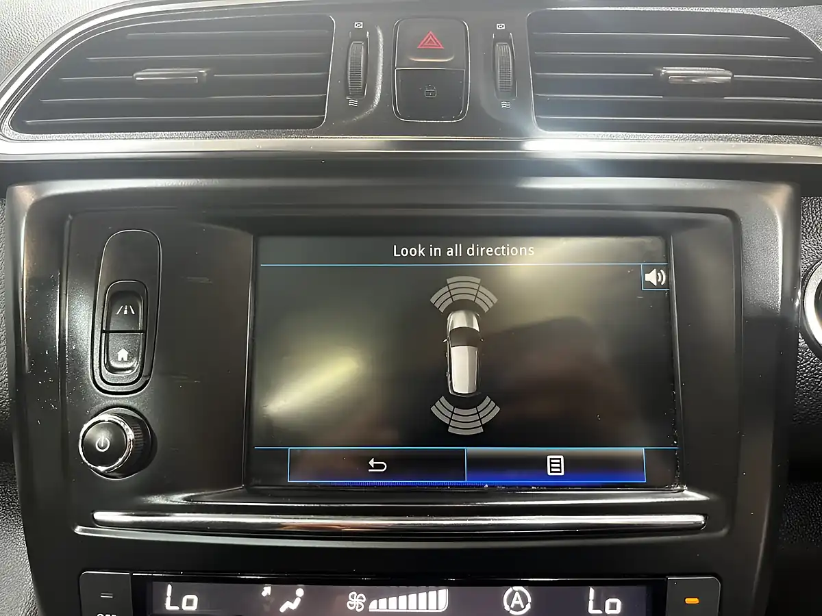 Used 2017 Renault Kadjar Signature Nav Black - Interior and Exterior details 20