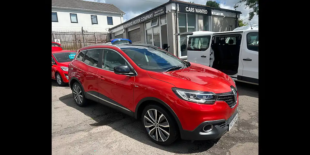 Used 2017 Renault Kadjar Signature Nav Flame Red - Front View