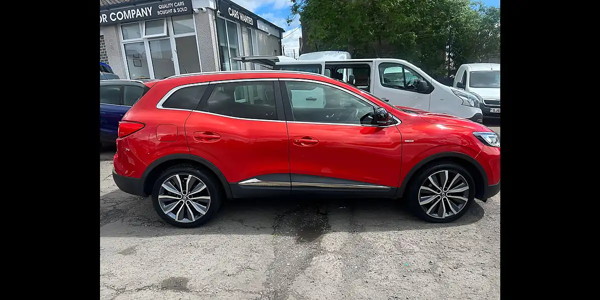 Used 2017 Renault Kadjar Signature Nav Flame Red - Interior and Exterior details 11