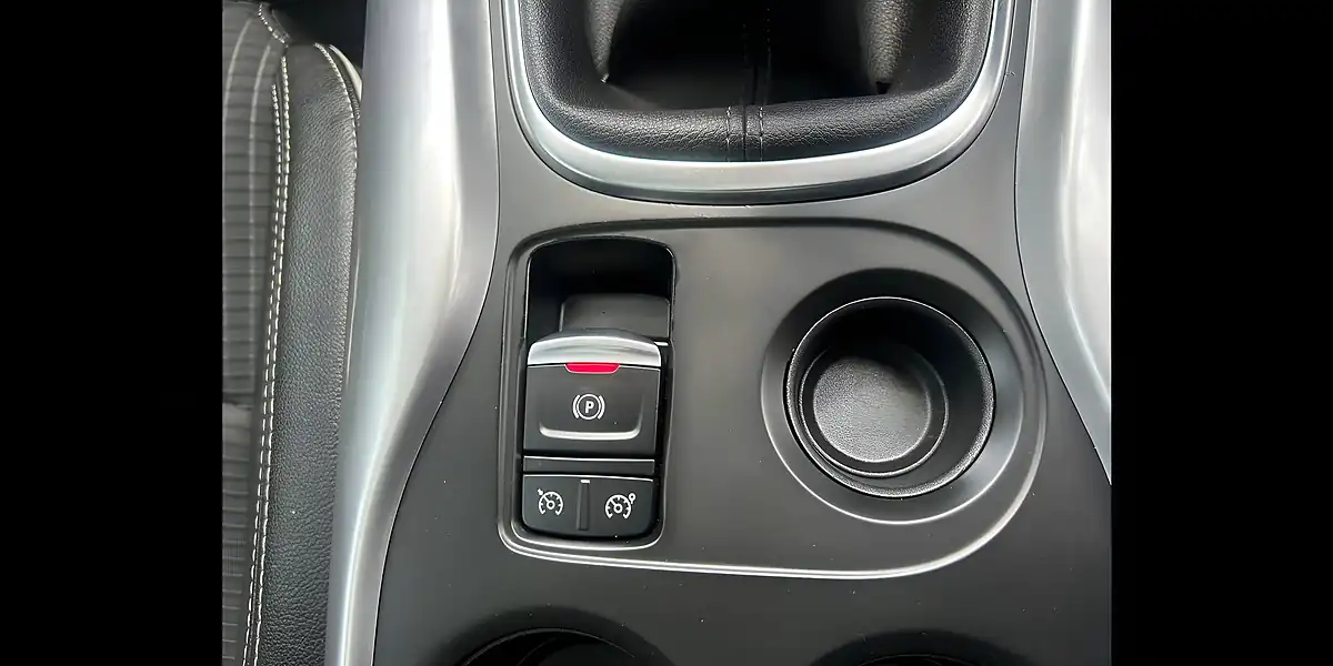 Used 2017 Renault Kadjar Signature Nav Flame Red - Interior and Exterior details 20