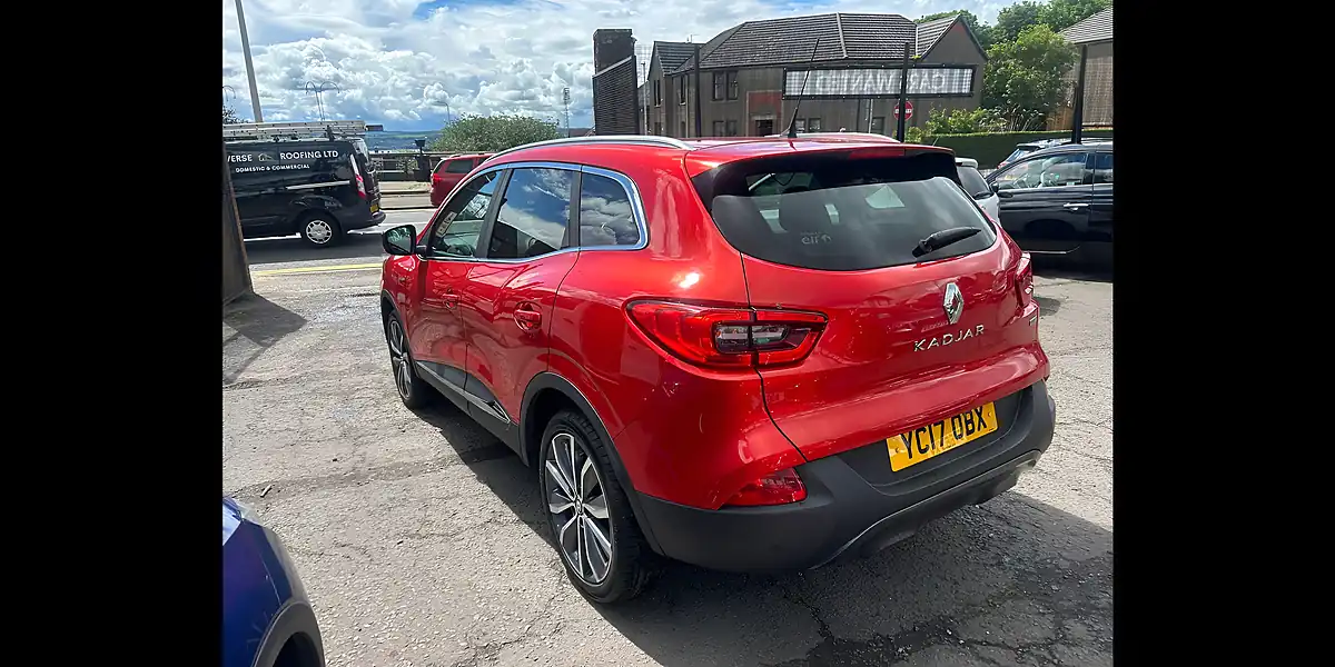 Used 2017 Renault Kadjar Signature Nav Flame Red - Interior and Exterior details 3