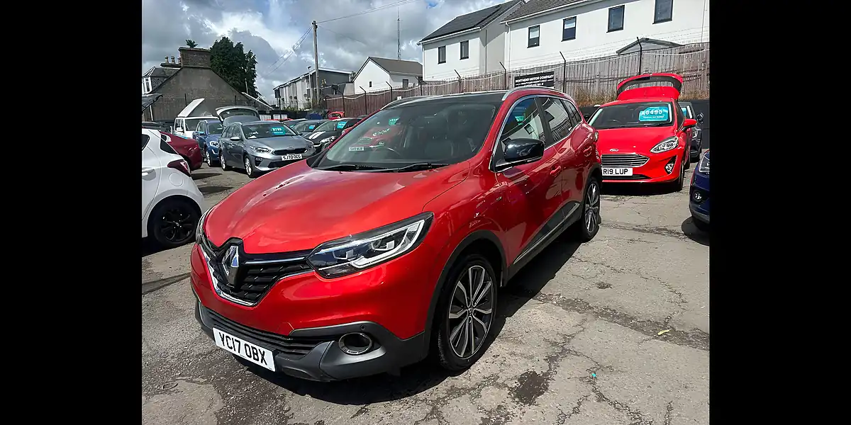 Used 2017 Renault Kadjar Signature Nav Flame Red - Interior and Exterior details 5