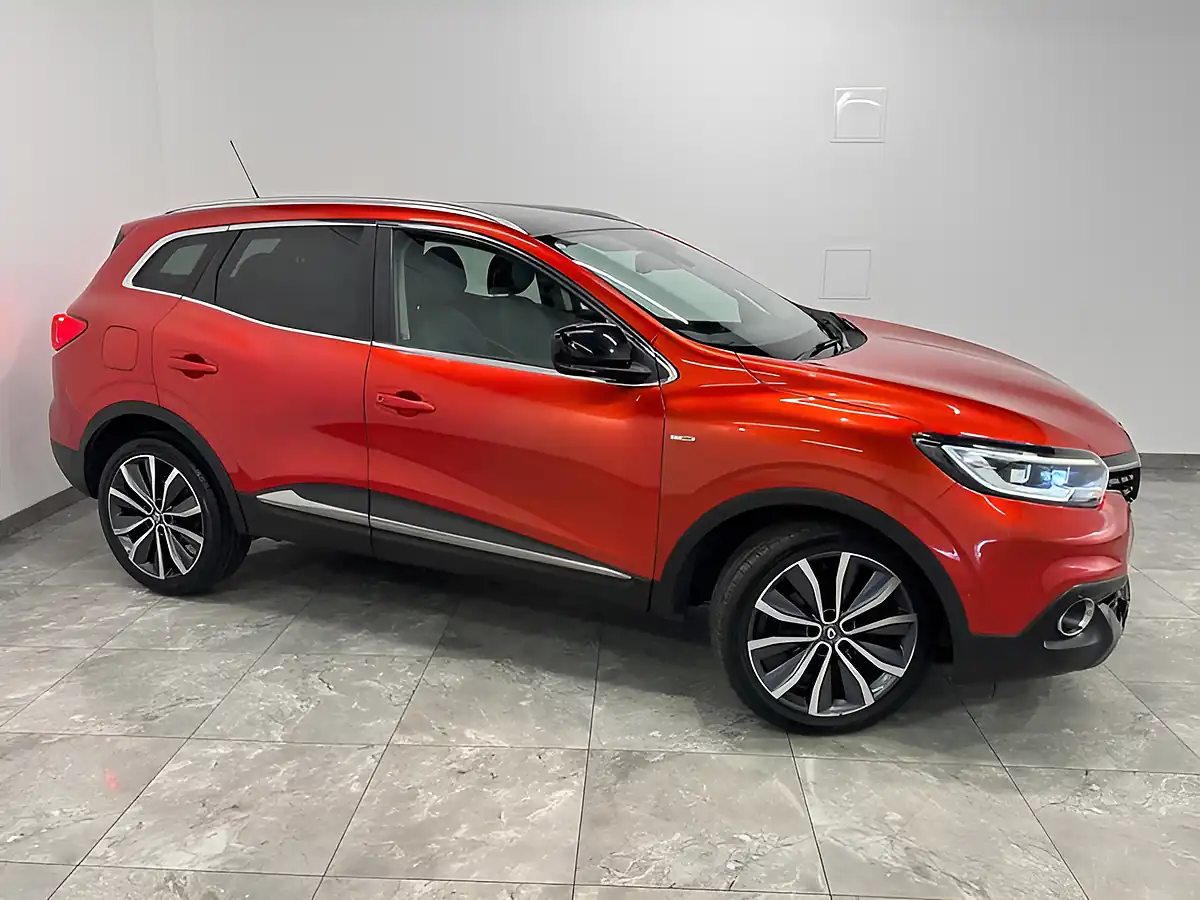 Used 2017 Renault Kadjar Signature Nav Flame Red - Interior and Exterior details 2
