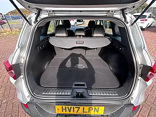 Used 2017 Renault Kadjar Signature Nav Silver - Interior and Exterior details 18