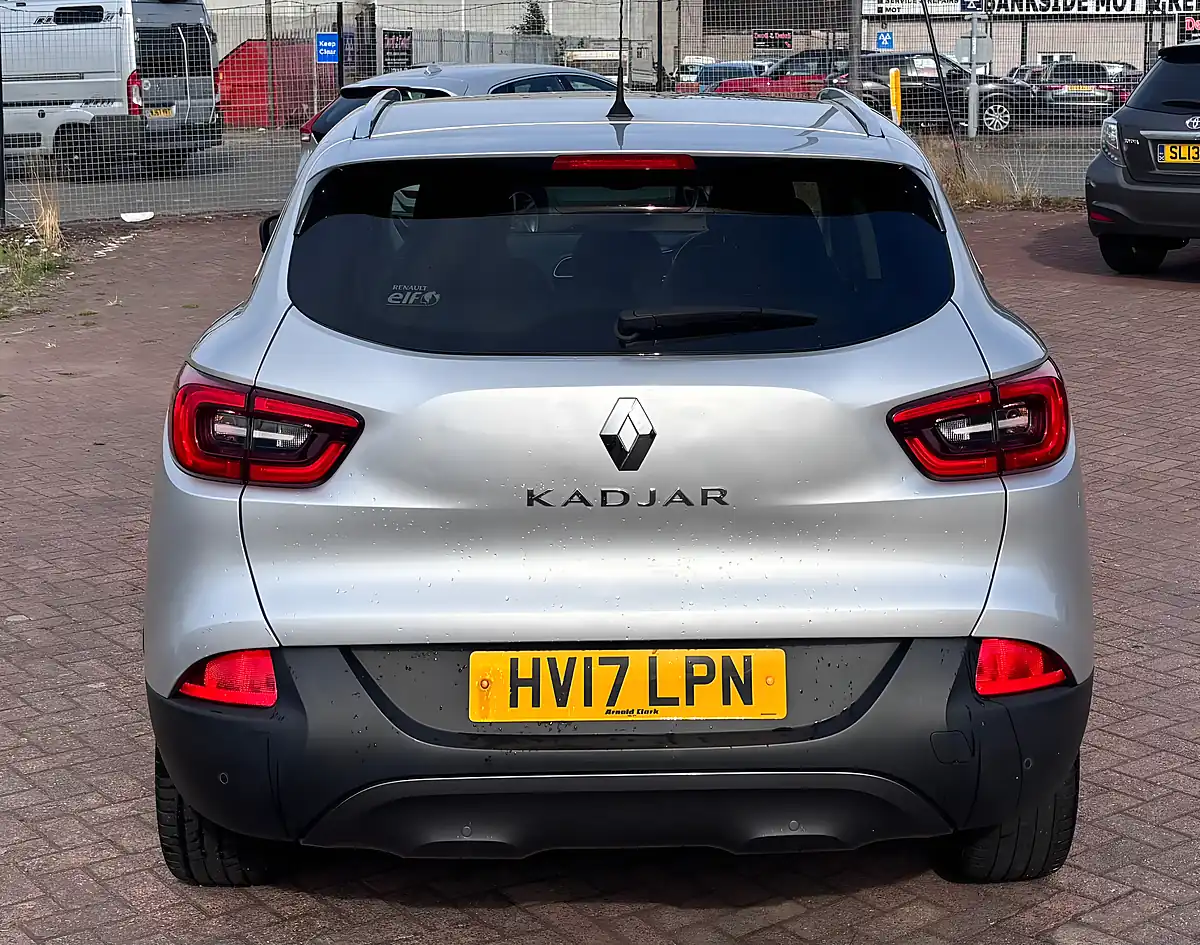 Used 2017 Renault Kadjar Signature Nav Silver - Interior and Exterior details 4