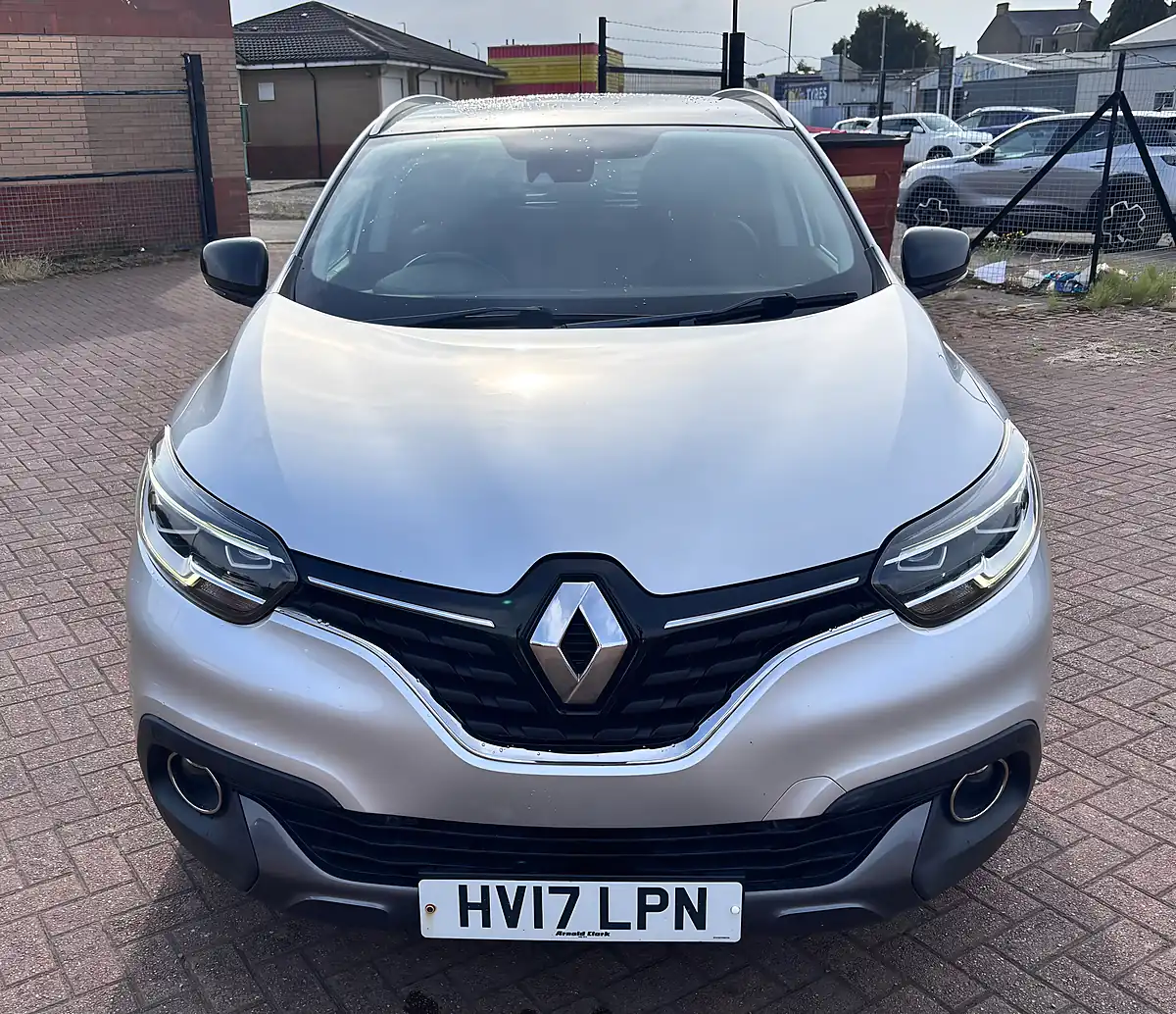 Used 2017 Renault Kadjar Signature Nav Silver - Interior and Exterior details 7