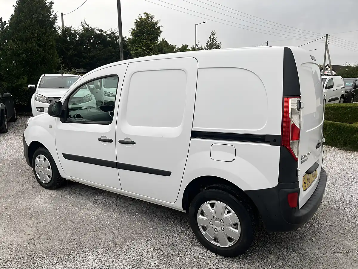 Used 2017 Renault Kangoo Business White - Interior and Exterior details 10