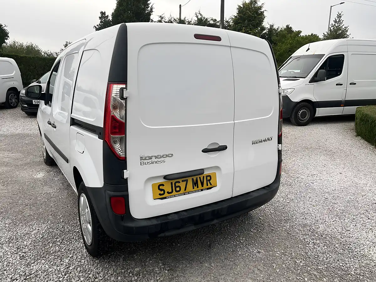 Used 2017 Renault Kangoo Business White - Interior and Exterior details 11