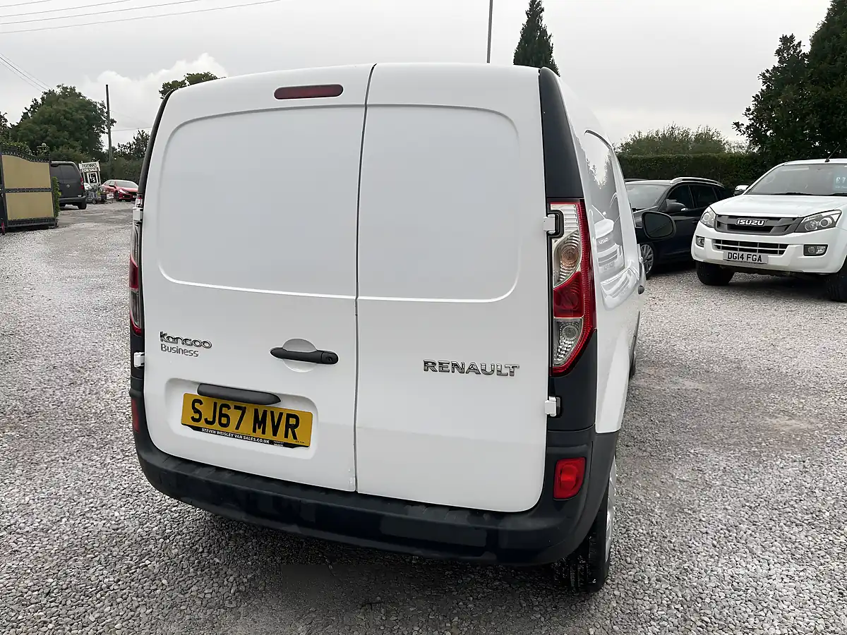 Used 2017 Renault Kangoo Business White - Interior and Exterior details 13