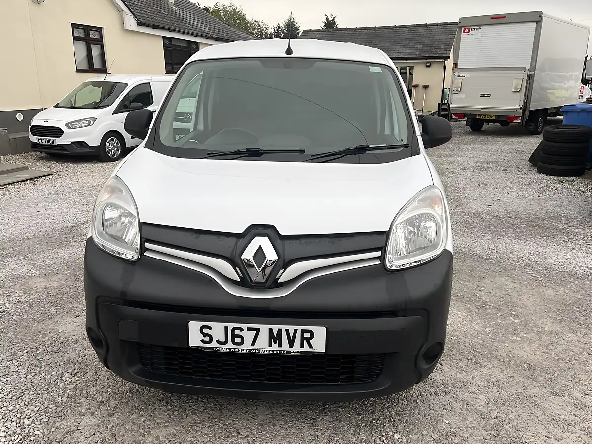Used 2017 Renault Kangoo Business White - Interior and Exterior details 6