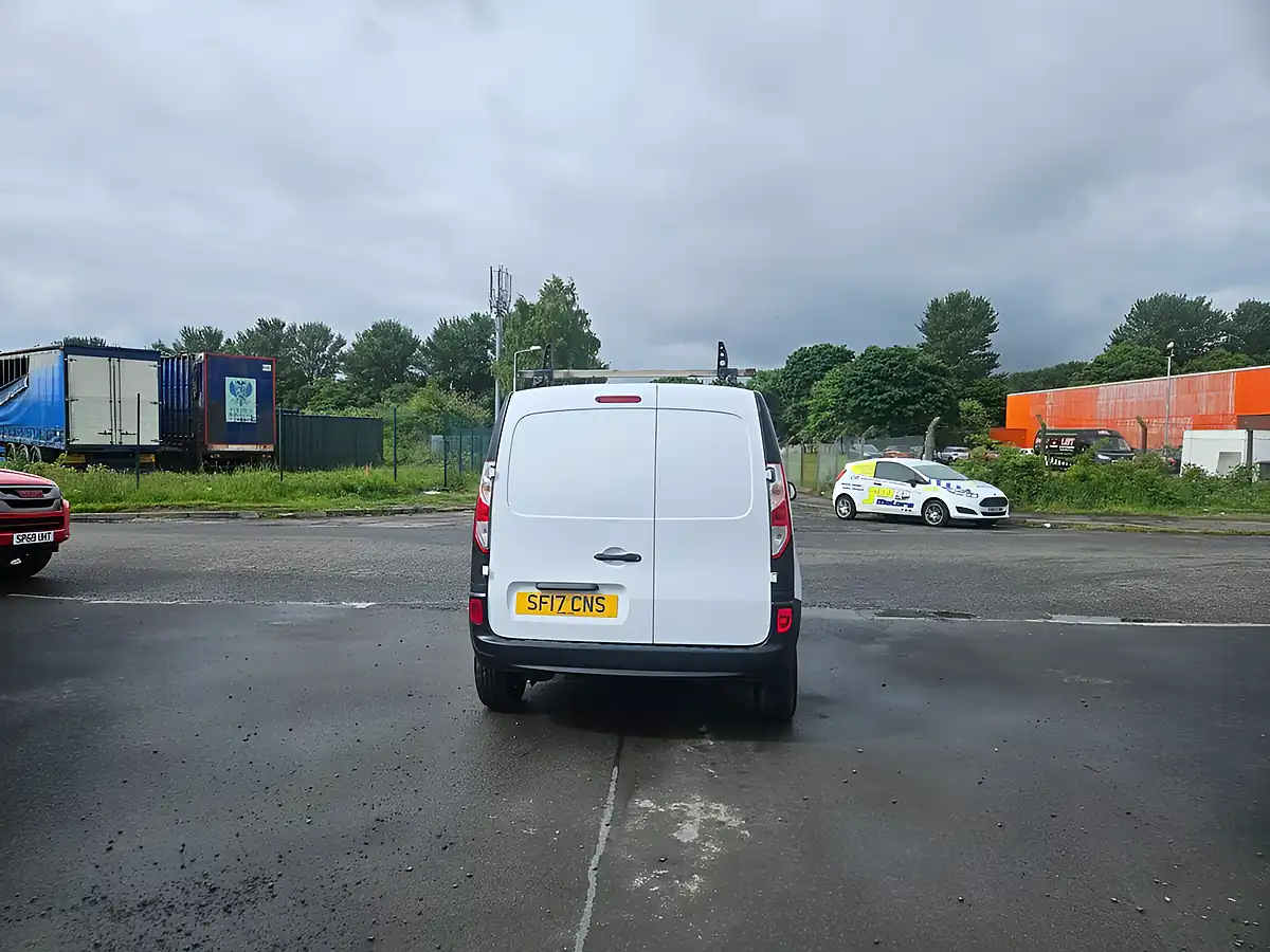 Used 2017 Renault Kangoo ML19 Business White - Interior and Exterior details 7