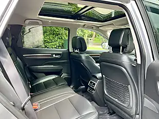 Used 2017 Renault Koleos Signature Nav Grey - Interior and Exterior details 12