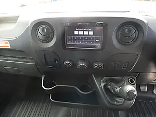 Used 2017 Renault Master Business+ Glacier White - Interior and Exterior details 8
