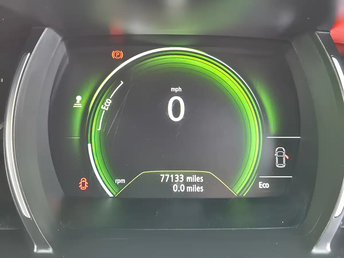 Used 2017 Renault Megane Dynamique Nav Black - Interior and Exterior details 13