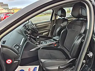 Used 2017 Renault Megane Dynamique Nav Black - Interior and Exterior details 17
