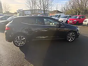 Used 2017 Renault Megane Dynamique Nav Black - Interior and Exterior details 7