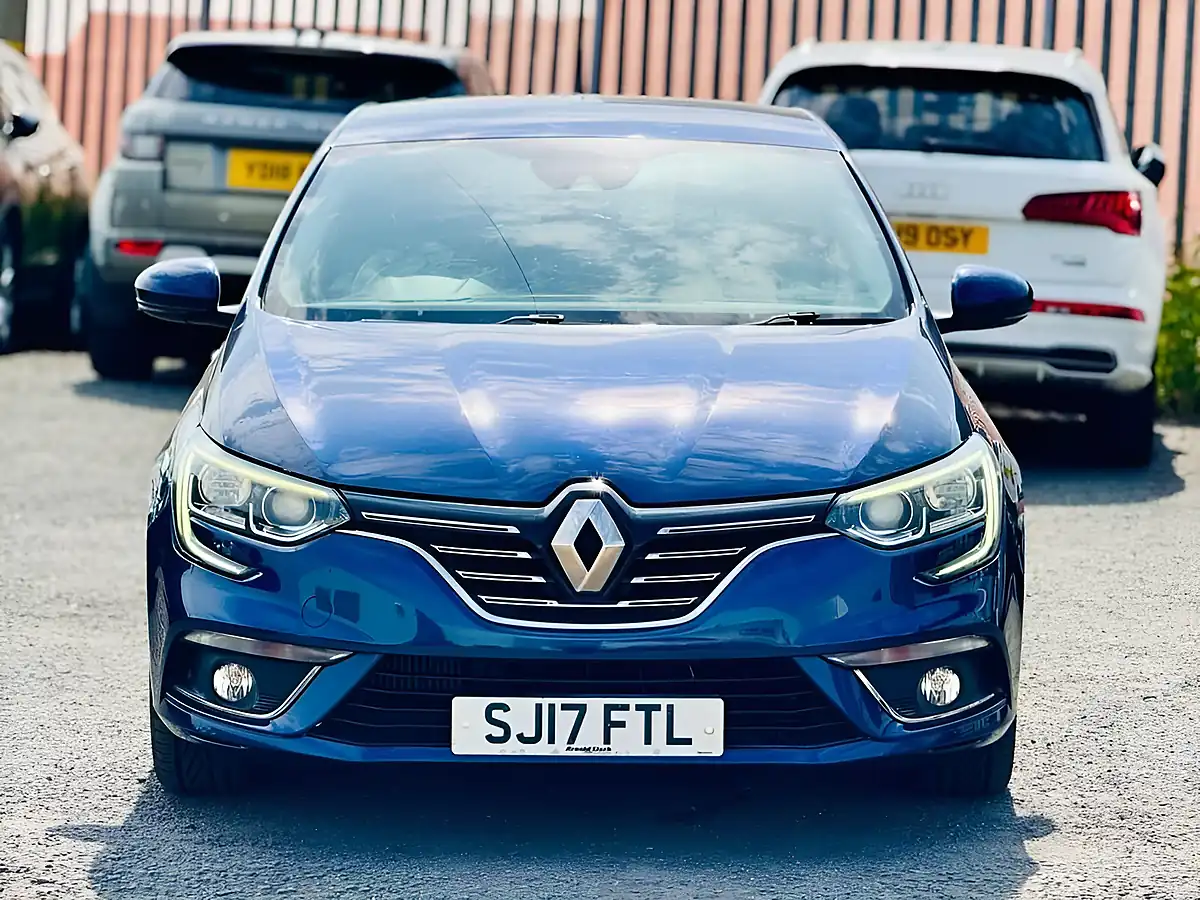 Used 2017 Renault Megane Dynamique Nav Blue - Interior and Exterior details 5