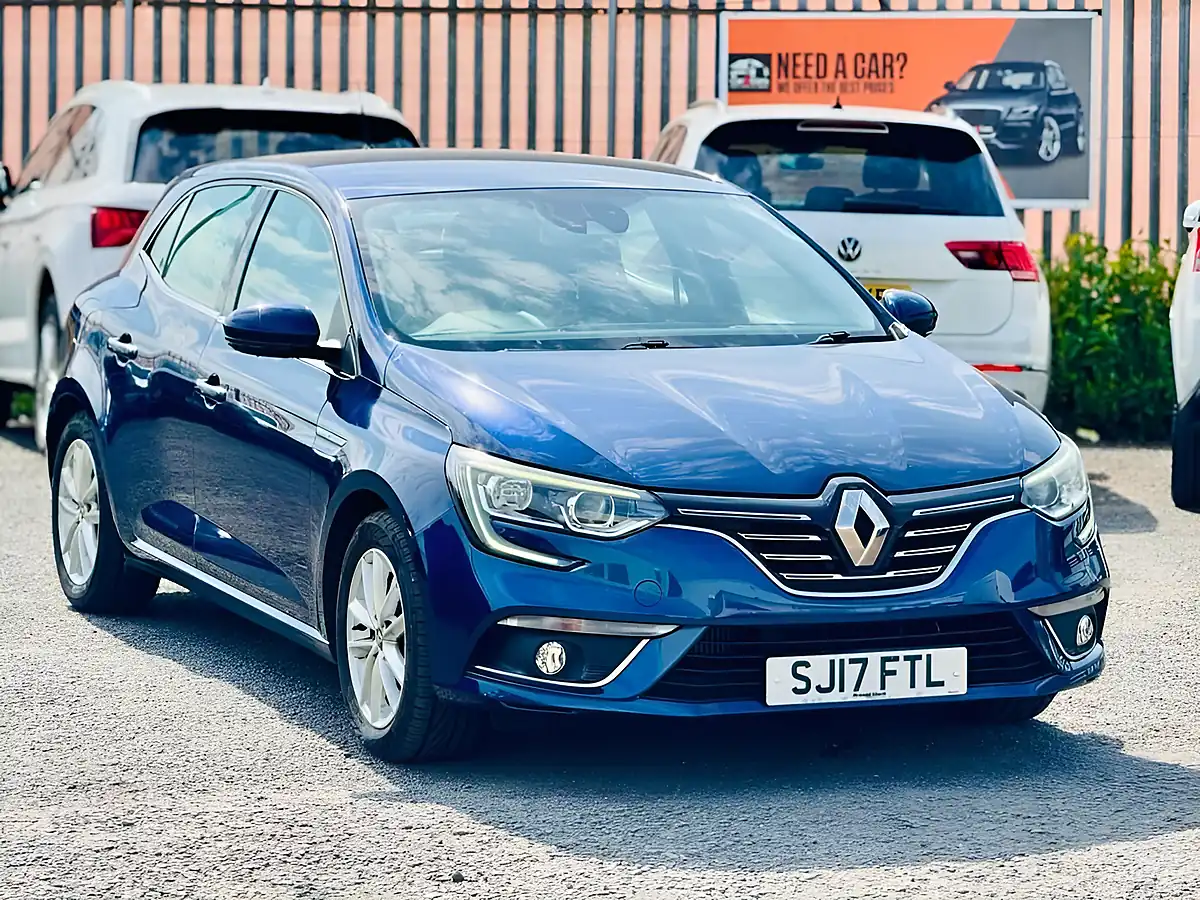 Used 2017 Renault Megane Dynamique Nav Blue - Interior and Exterior details 6