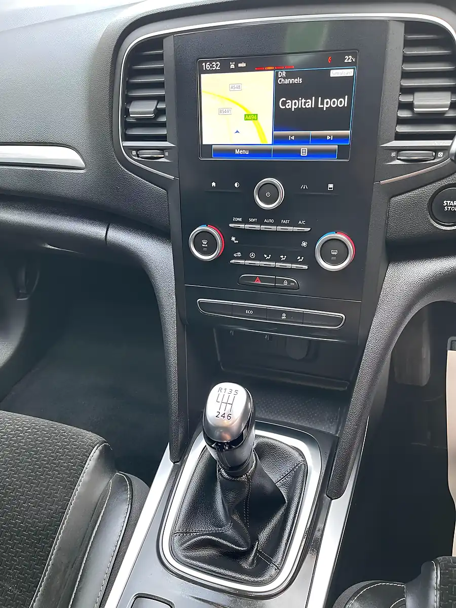 Used 2017 Renault Megane Dynamique Nav Blue - Interior and Exterior details 11