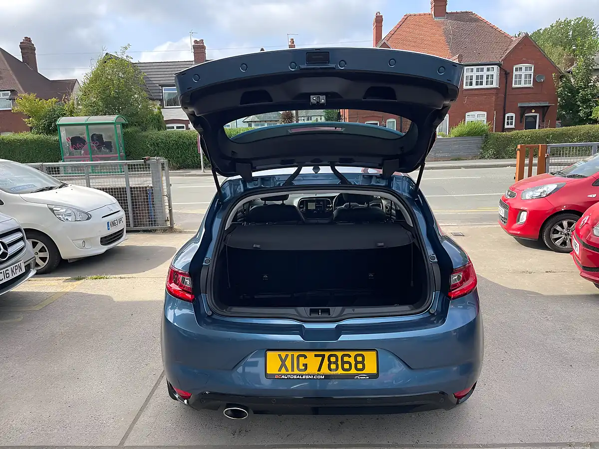 Used 2017 Renault Megane Dynamique Nav Blue - Interior and Exterior details 14