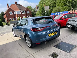Used 2017 Renault Megane Dynamique Nav Blue - Interior and Exterior details 5
