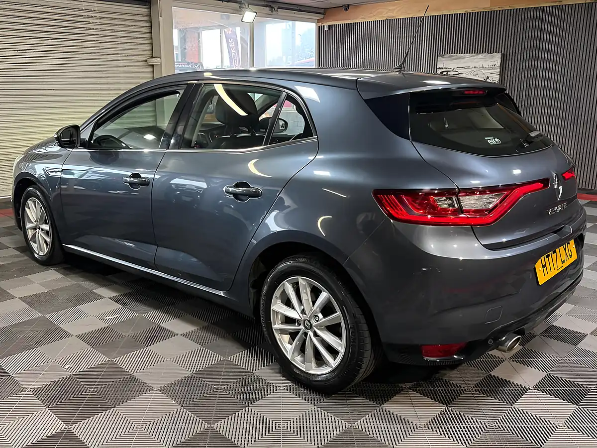 Used 2017 Renault Megane Dynamique Nav Grey - Interior and Exterior details 6