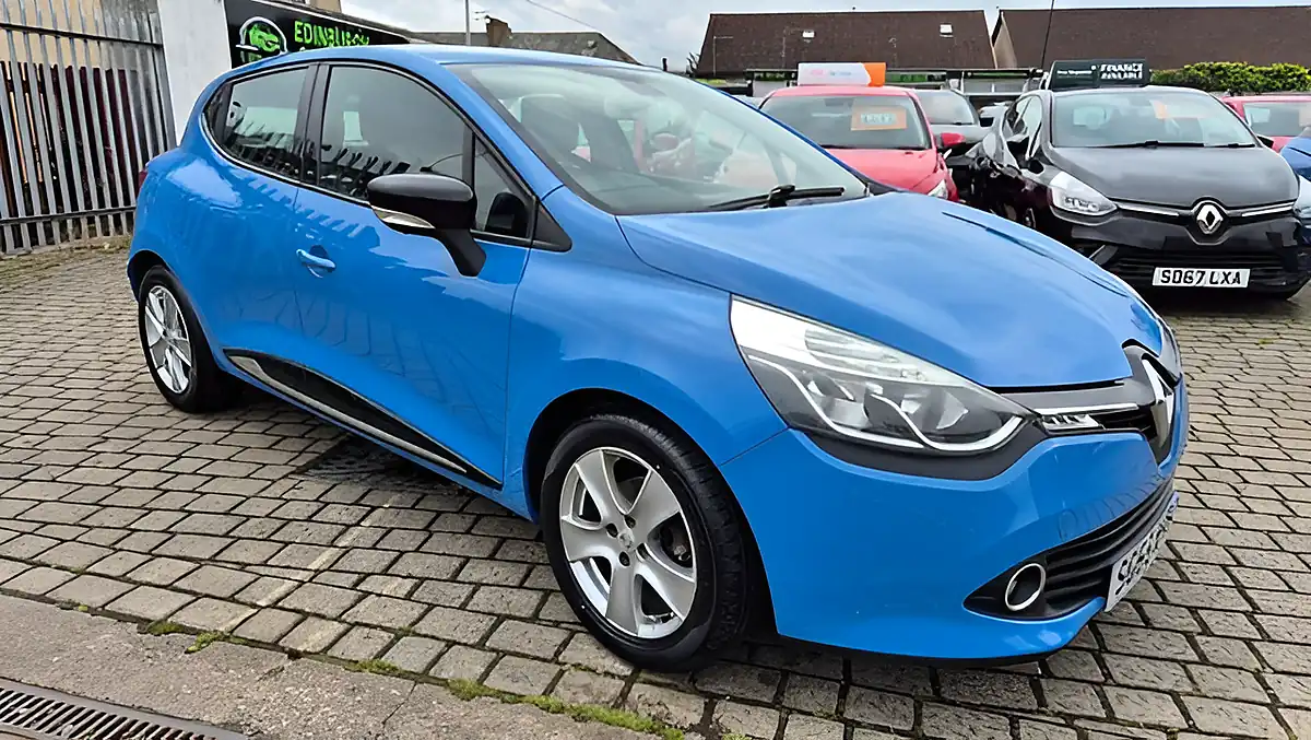 Used 2017 Renault Megane Dynamique Nav - Interior and Exterior details 6