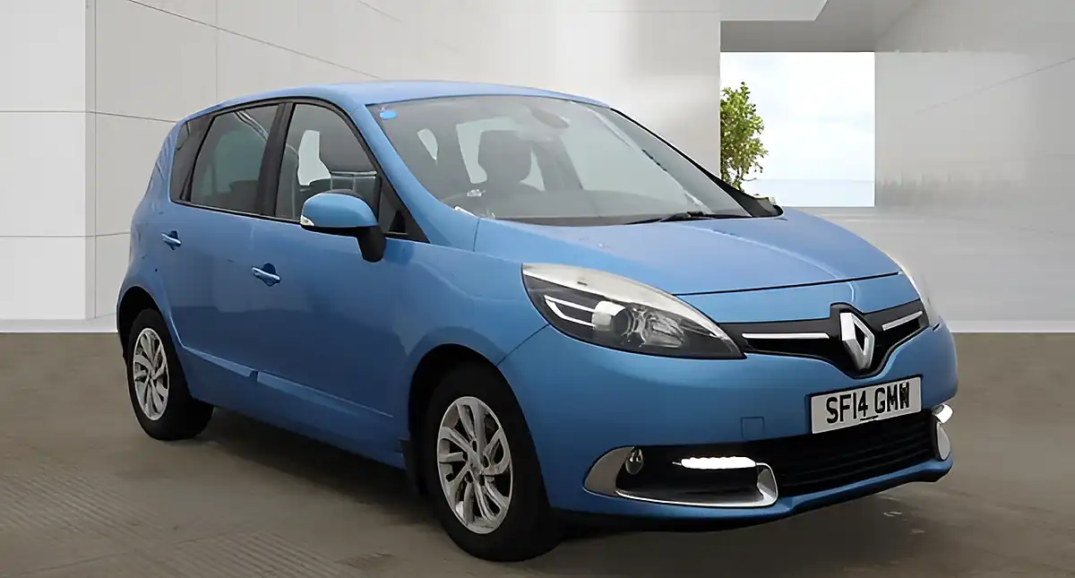 Used 2017 Renault Megane Dynamique Nav - Interior and Exterior details 8