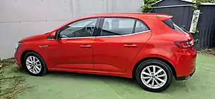 Used 2017 Renault Megane Dynamique Nav Red - Interior and Exterior details 6